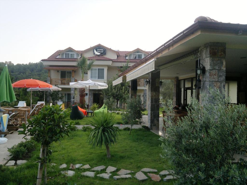 Hotel Dalos Гьочек Екстериор снимка