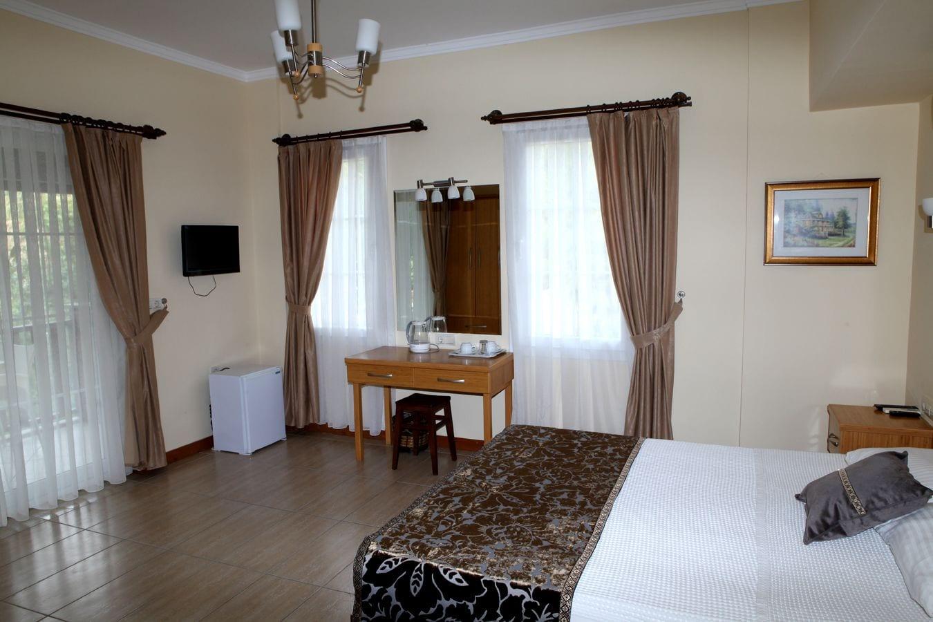 Hotel Dalos Гьочек Екстериор снимка