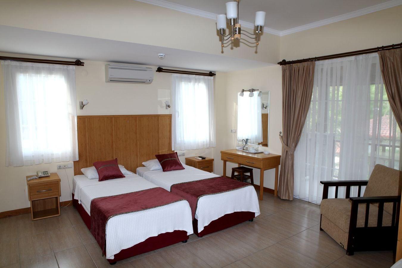 Hotel Dalos Гьочек Екстериор снимка