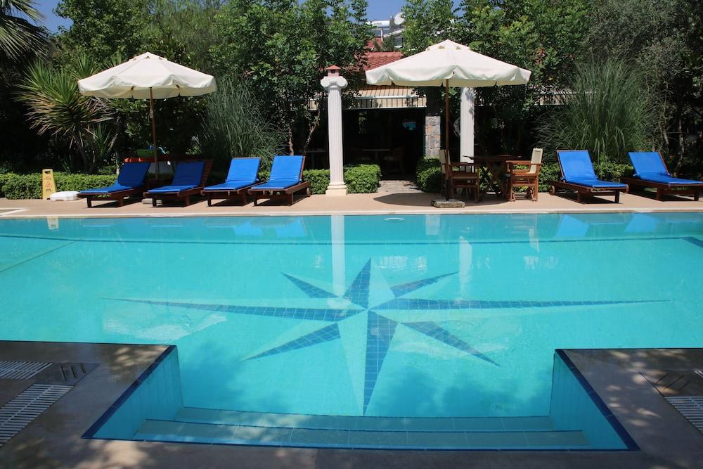 Hotel Dalos Гьочек Екстериор снимка