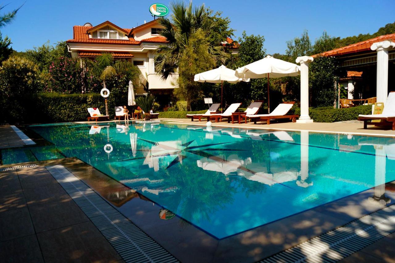 Hotel Dalos Гьочек Екстериор снимка