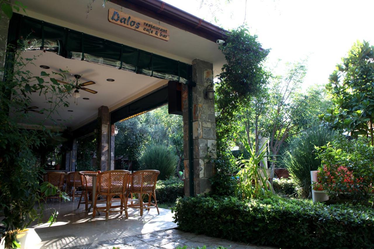 Hotel Dalos Гьочек Екстериор снимка