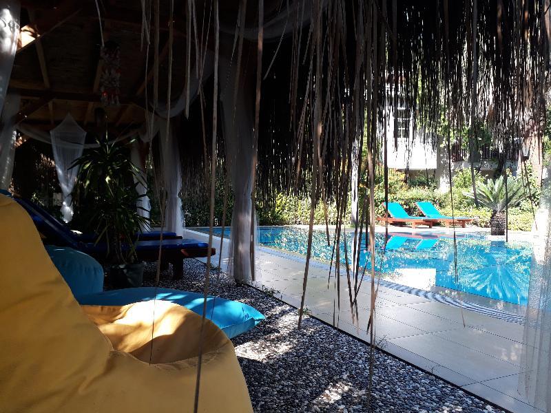 Hotel Dalos Гьочек Екстериор снимка